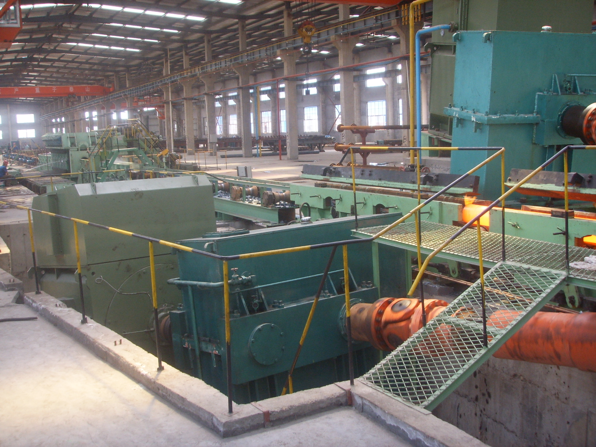 مطحنة الدرفلة على الساخن