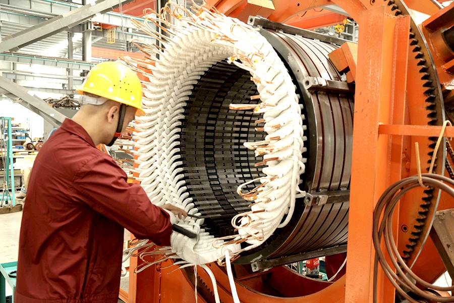 كيفية حل مشكلة حمى تحمل محرك التيار المتردد التعريفي